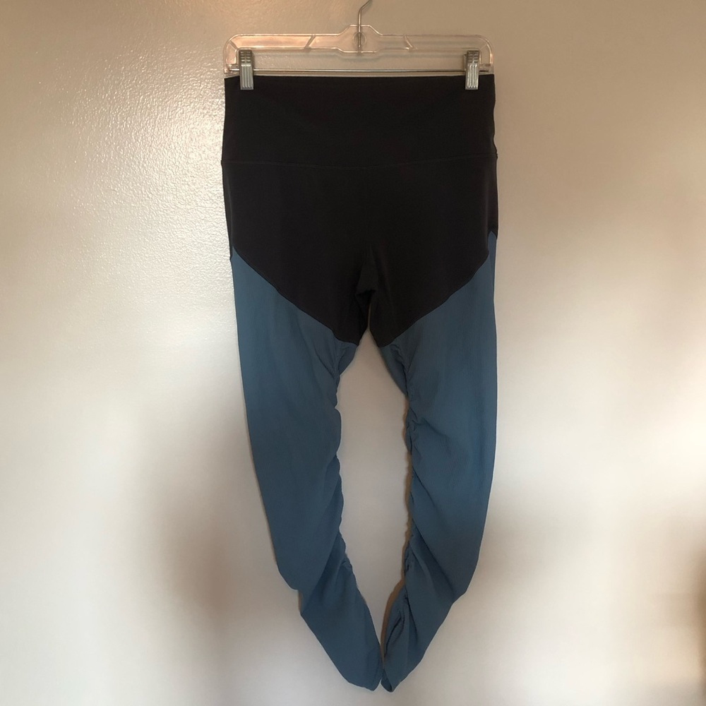 Zyia Storm Parallel Luxe Hi-Rise 7/8 24" Leggings Blue Navy 6-8